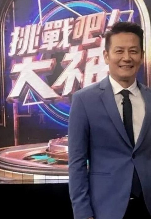 性爱那点事按摩店勾搭两个骚女技师玩双飞黑丝制服诱惑淫声荡语 - 云良阁导航